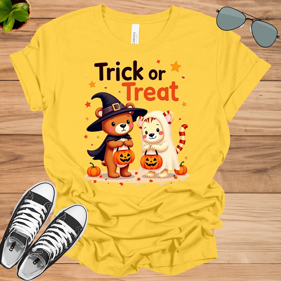 Comfort Colors Retro Halloween Trick Or Treat Winnie The Pooh And Tigger Unisex t-shirt - tee1spread